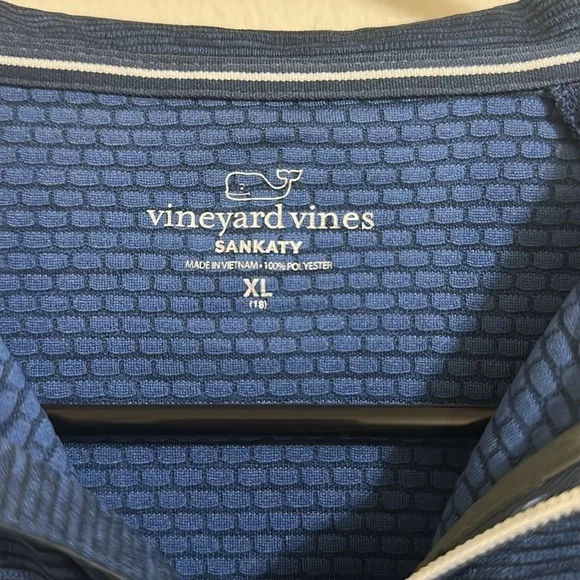 EUC Vineyard Vines Boys Navy Performance Sankaty Quarter Zip XL (18) - Picture 3 of 5